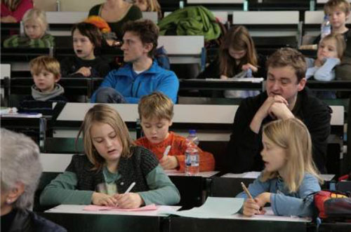 Fleißige „Studentinnen und Studenten“ (Foto: Bürgerstiftung Darmstadt)
