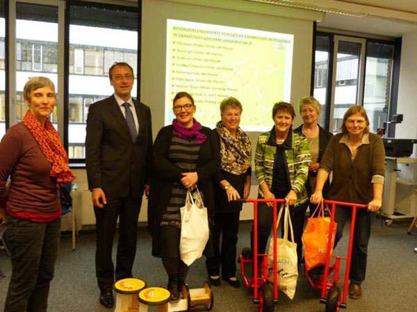 Preisverleihung der Aktion „Zu Fuß zur Schule und zum Kindergarten“ (Foto: Katalin Saary)