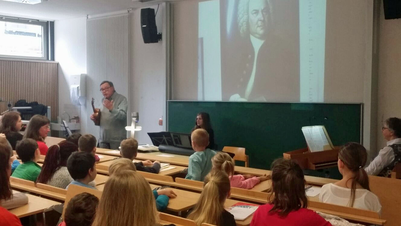 Kindervorlesung am 16.04.2016 (Foto: Silvia Klingelhöfer)