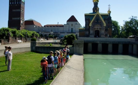 Schülerführung Mathildenhöhe (Foto: Darmstadt Marketing)