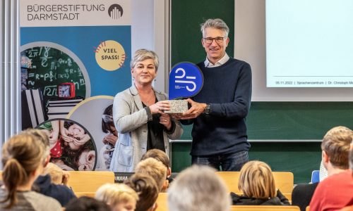 Bürgerstiftung erhält Wissenspunkt (F: Jürgen Mai)